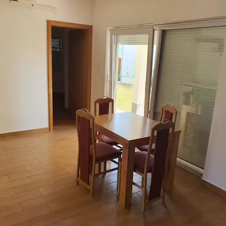 Noemi * Ždrelac